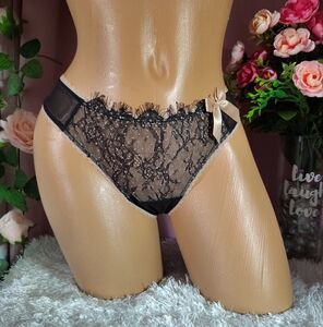Victoria's Secret Vintage Sexy Little Things Thong M/L